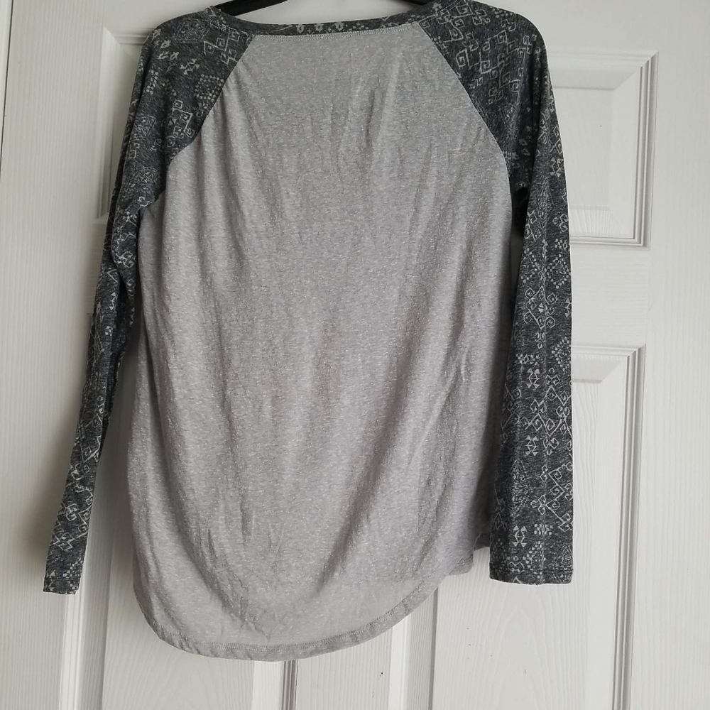Aeropostale Women's Long Sleeve Shirt - Picture 6 of 11